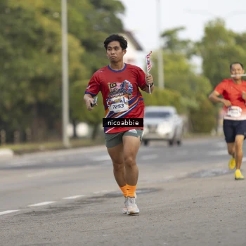 Runner Photo 6029659