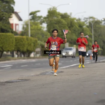 Runner Photo 6029666