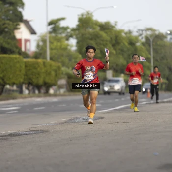 Runner Photo 6029668