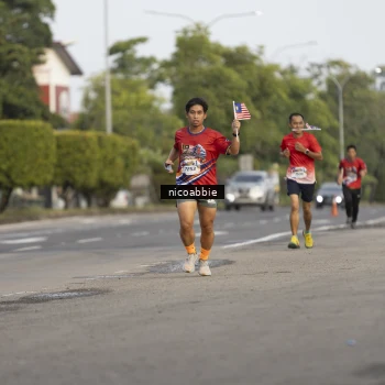 Runner Photo 6029670