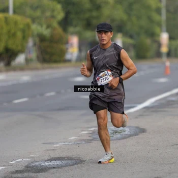 Runner Photo 6029700
