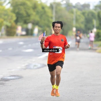 Runner Photo 6029702