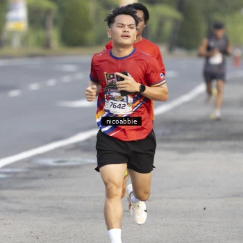 Runner Photo 6029709