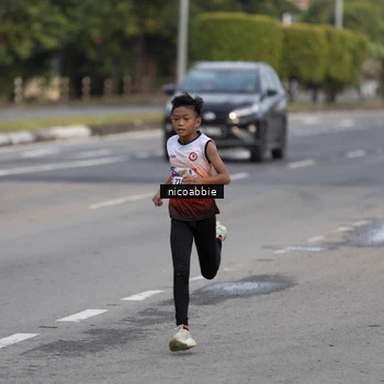 Runner Photo 6029716