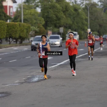Runner Photo 6029743