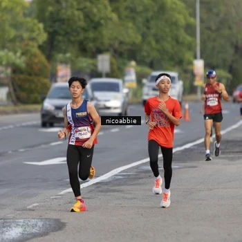 Runner Photo 6029753