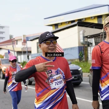 Runner Photo 6029855