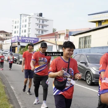 Runner Photo 6029894