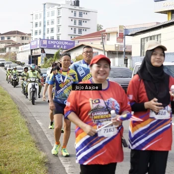 Runner Photo 6030031