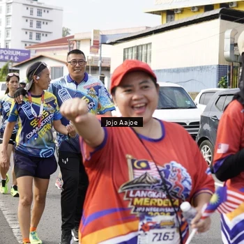 Runner Photo 6030037