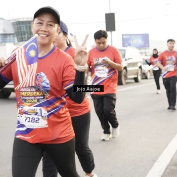 Runner Photo 6030043