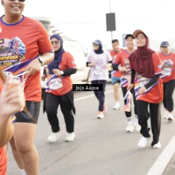 Runner Photo 6030044