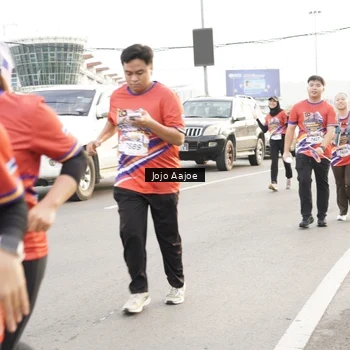 Runner Photo 6030047