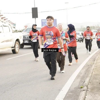 Runner Photo 6030056