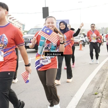 Runner Photo 6030058
