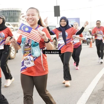Runner Photo 6030063