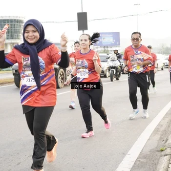 Runner Photo 6030064