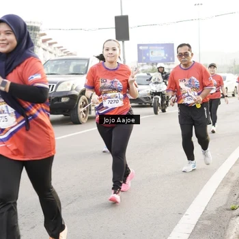 Runner Photo 6030068