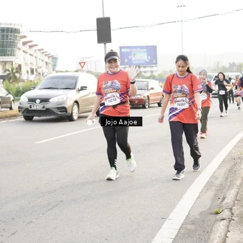 Runner Photo 6030085