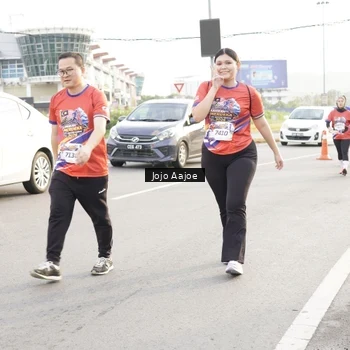 Runner Photo 6030149