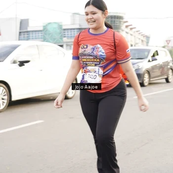 Runner Photo 6030159