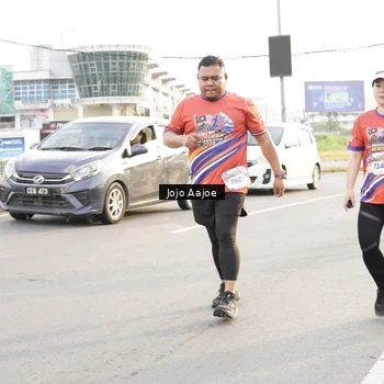 Runner Photo 6030170