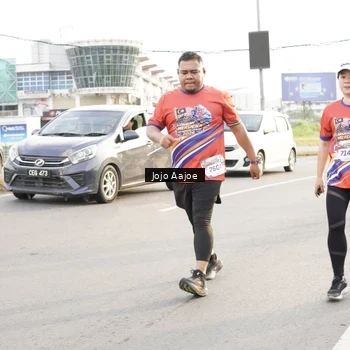 Runner Photo 6030171