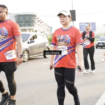 Runner Photo 6030178