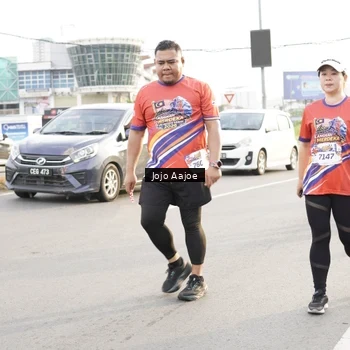 Runner Photo 6030187