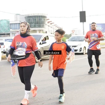 Runner Photo 6030190