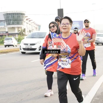 Runner Photo 6030204