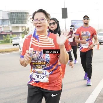 Runner Photo 6030210