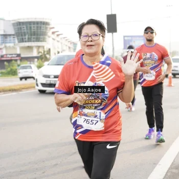 Runner Photo 6030211