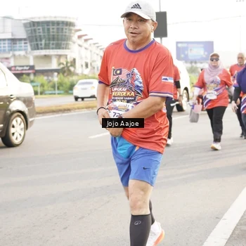 Runner Photo 6030240