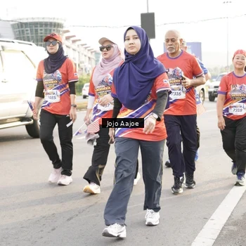 Runner Photo 6030248