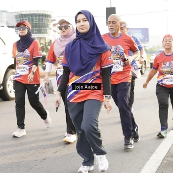 Runner Photo 6030249