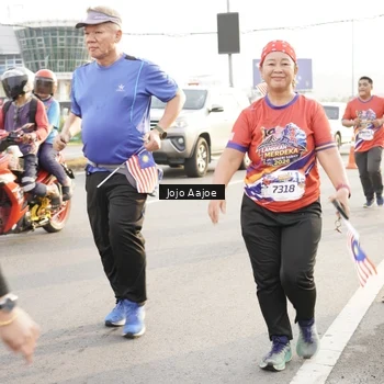 Runner Photo 6030262