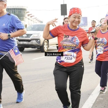 Runner Photo 6030263