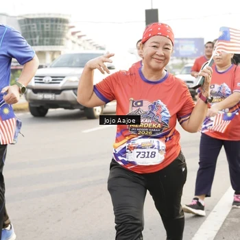 Runner Photo 6030264