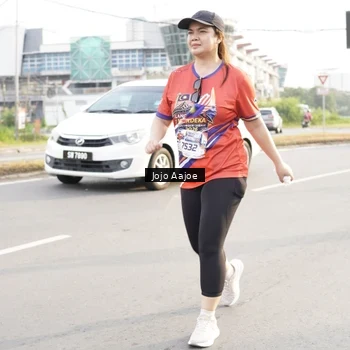 Runner Photo 6030318