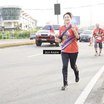 Runner Photo 6030324