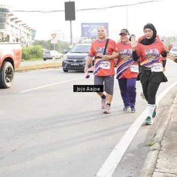 Runner Photo 6030335