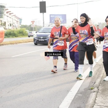 Runner Photo 6030339