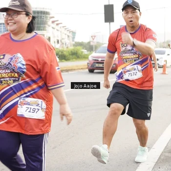 Runner Photo 6030359