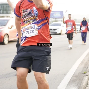 Runner Photo 6030365