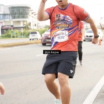 Runner Photo 6030366