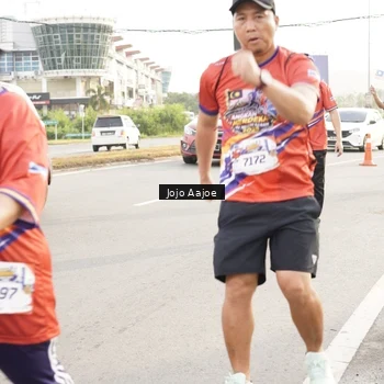 Runner Photo 6030367