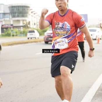 Runner Photo 6030369