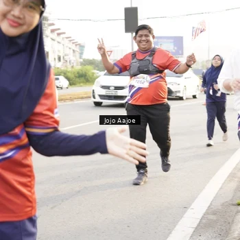 Runner Photo 6030376