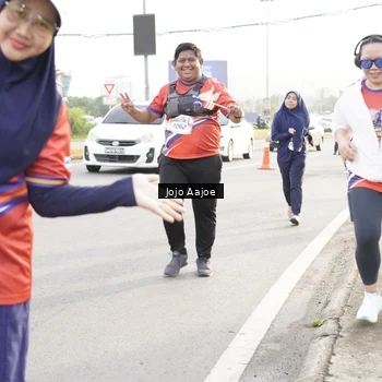 Runner Photo 6030380